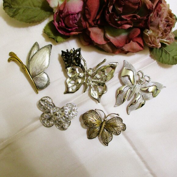 Vintage DESIGNER Butterfly Brooch Lot: Trifari, Liz Claiborne, Emmons - Picture 6 of 10
